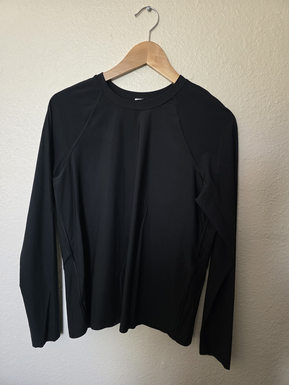 Lululemon Waterside Relaxed UVP Long Sleeve Black, L